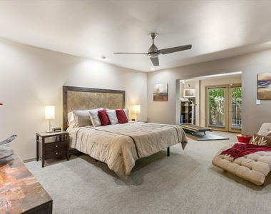 6922 E Exeter Boulevard - Photo Thumbnail 24