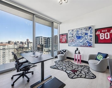 3130 N Harwood Street - Photo Thumbnail 20