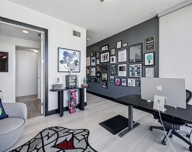 3130 N Harwood Street - Photo Thumbnail 21