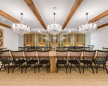 3130 N Harwood Street - Photo Thumbnail 27