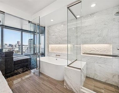 3130 N Harwood Street - Photo Thumbnail 18