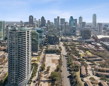 3130 N Harwood Street - Photo Thumbnail 36