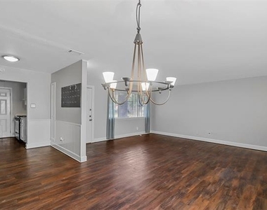 2504 S Fielder Road - Photo Thumbnail 2