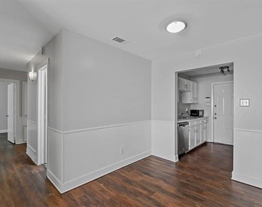 2504 S Fielder Road - Photo Thumbnail 8