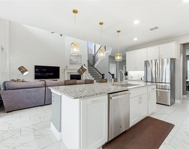 1921 Ordonez Drive - Photo Thumbnail 13
