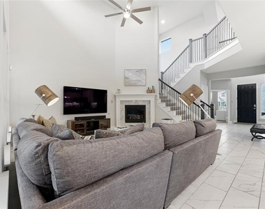 1921 Ordonez Drive - Photo Thumbnail 9