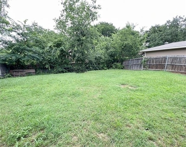 2809 Newport Avenue - Photo Thumbnail 13