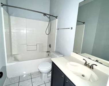 2809 Newport Avenue - Photo Thumbnail 10