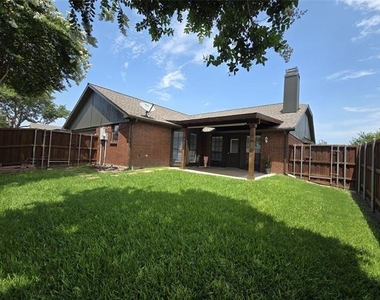 6801 Vero Drive - Photo Thumbnail 23