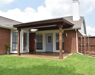 6801 Vero Drive - Photo Thumbnail 21