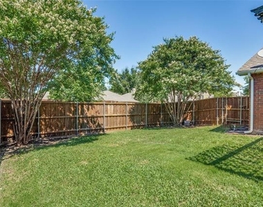6801 Vero Drive - Photo Thumbnail 17