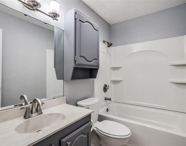 6801 Vero Drive - Photo Thumbnail 15