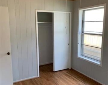 612 E Orange Street - Photo Thumbnail 2
