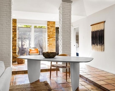 4338 Travis Street - Photo Thumbnail 4