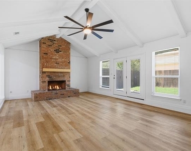 4351 Altamesa Boulevard - Photo Thumbnail 7
