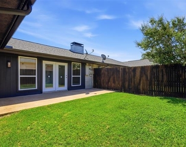 4351 Altamesa Boulevard - Photo Thumbnail 28