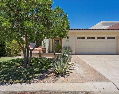 6942 E Exeter Boulevard - Photo Thumbnail 2