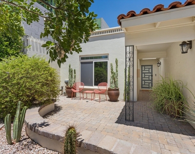 6942 E Exeter Boulevard - Photo Thumbnail 4