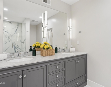 6942 E Exeter Boulevard - Photo Thumbnail 33