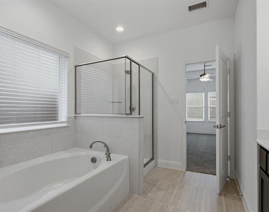 2911 Hanscom Street - Photo Thumbnail 30