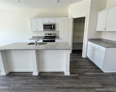 10320 Holycross Lane - Photo Thumbnail 3