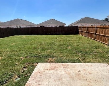 10320 Holycross Lane - Photo Thumbnail 17