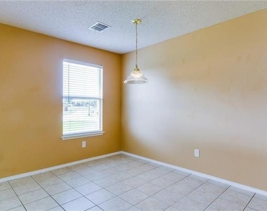 413 Ashland Drive - Photo Thumbnail 4