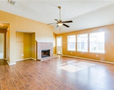 413 Ashland Drive - Photo Thumbnail 10