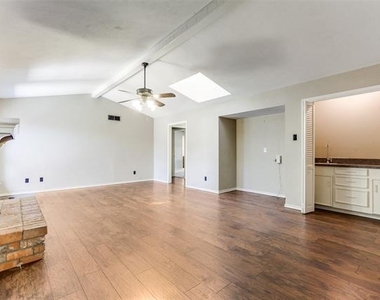 7739 La Manga Drive - Photo Thumbnail 14