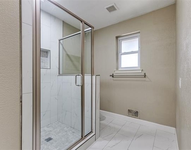 7739 La Manga Drive - Photo Thumbnail 22
