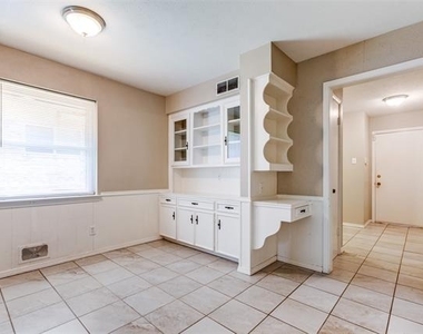 7739 La Manga Drive - Photo Thumbnail 10