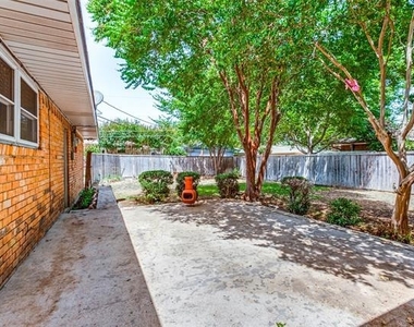 7739 La Manga Drive - Photo Thumbnail 23