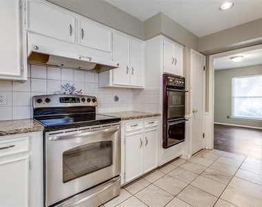7739 La Manga Drive - Photo Thumbnail 8