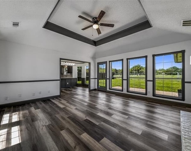 116 Princeton Circle - Photo Thumbnail 4