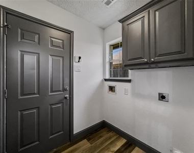 116 Princeton Circle - Photo Thumbnail 20