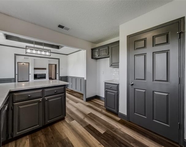 116 Princeton Circle - Photo Thumbnail 5