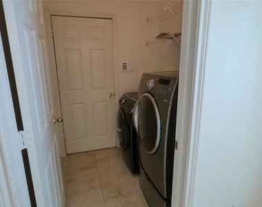 3904 Valez Drive - Photo Thumbnail 28