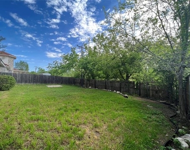 2213 Rolling Creek Run - Photo Thumbnail 14