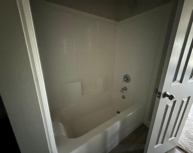 331 Hog Eye Road - Photo Thumbnail 16