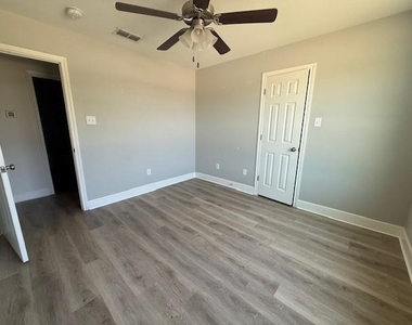 331 Hog Eye Road - Photo Thumbnail 6