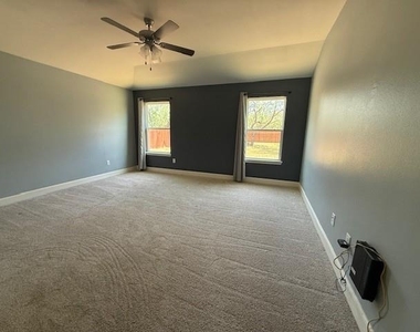 331 Hog Eye Road - Photo Thumbnail 12