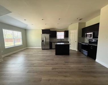 331 Hog Eye Road - Photo Thumbnail 3