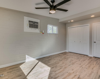 1008 S Mariana Street - Photo Thumbnail 8