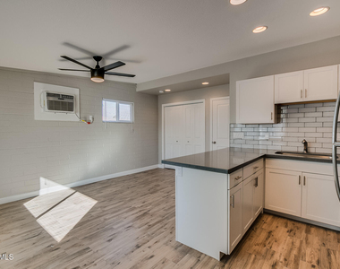 1008 S Mariana Street - Photo Thumbnail 2