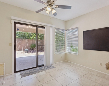 15805 N 51st Street - Photo Thumbnail 9