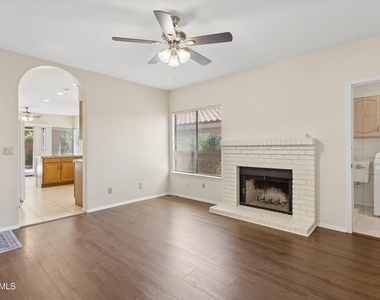 15805 N 51st Street - Photo Thumbnail 22