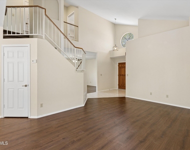 15805 N 51st Street - Photo Thumbnail 28