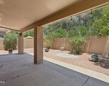 15805 N 51st Street - Photo Thumbnail 3