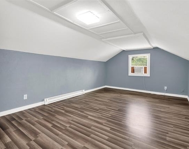 721 S First Street - Photo Thumbnail 12