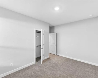 11057 Temple Gardens Trail - Photo Thumbnail 17